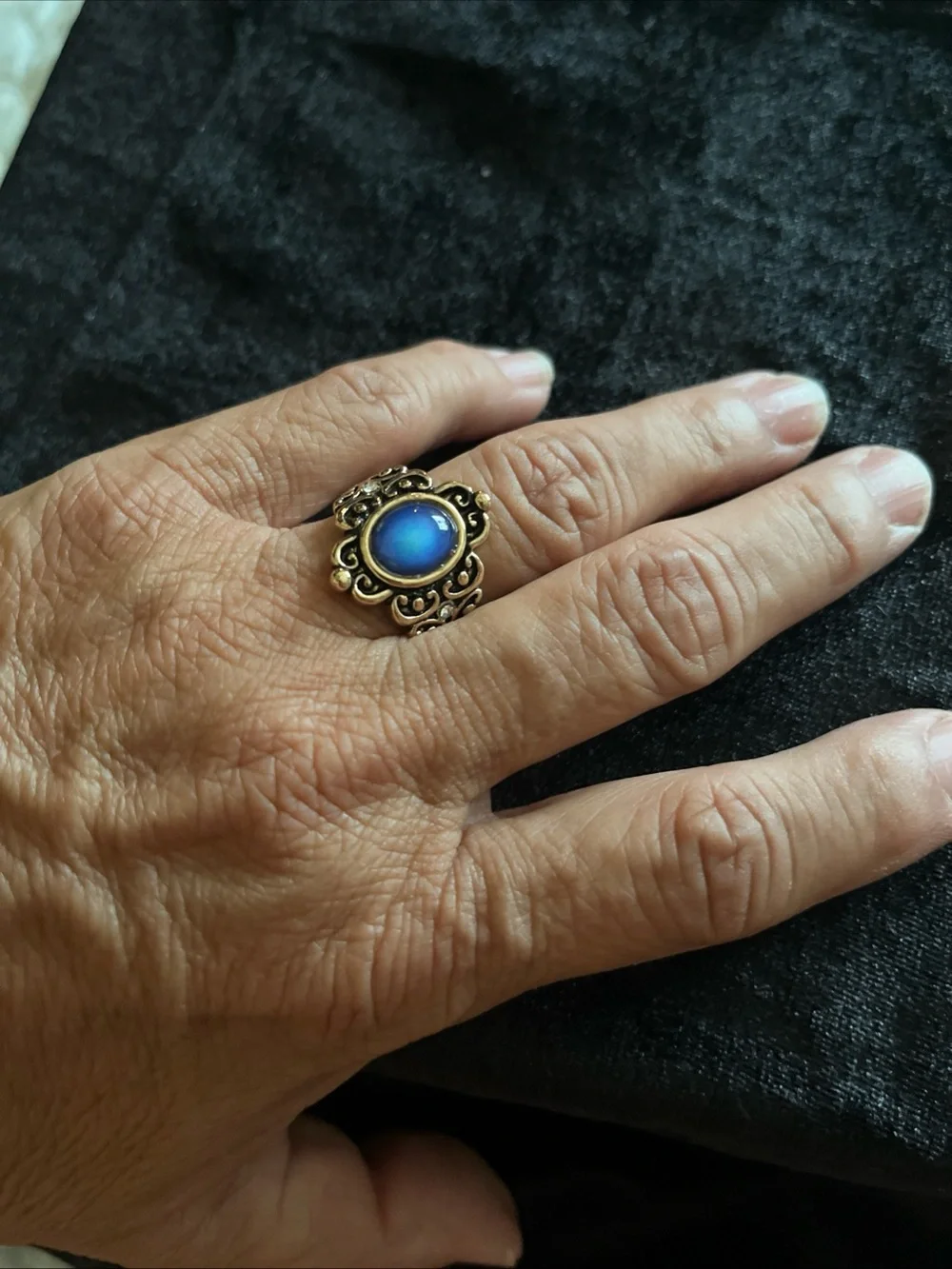 Ornate Mood Ring in antique gold-tone finish, size 7 - Women Jewelry